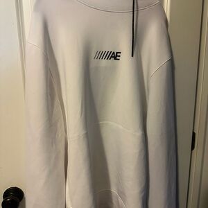 Brand new with tagsAmerican Eagle Outfitters Classic White Sweatshirt